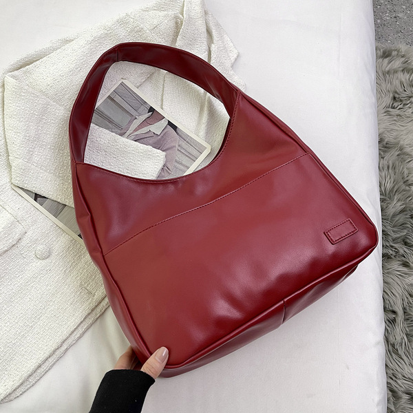 Retro Textured Shoulder Bag (Red)